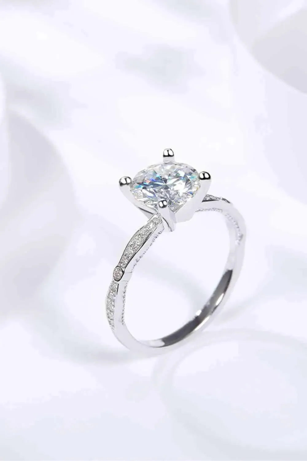 1.5 Carat Moissanite Side Stone Ring Moissanite - Tophatter Daily Deals